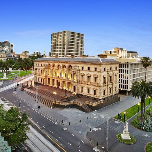 Old Treasury Building